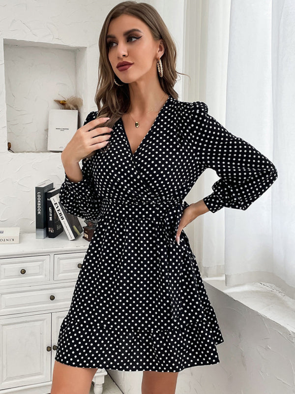 Vestido Elegante con Lunares – Manga Larga y Corte Casual Atemporal